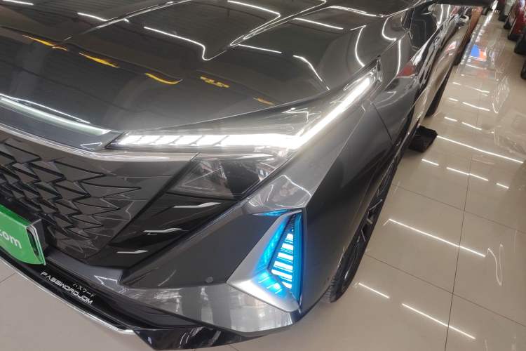 Used CHANGAN OSHAN Z6 New Energy 2023 ZhiDian iDD 150KM Flagship PLUS Smart Parking Edition Left Front Headlight
