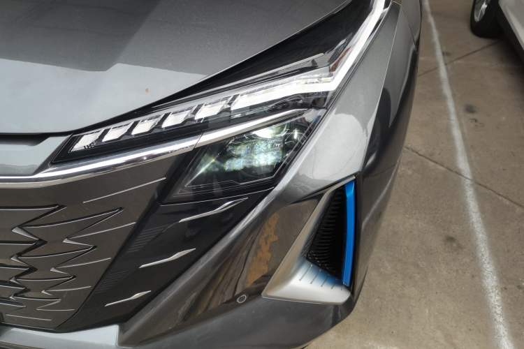 Used CHANGAN OSHAN Z6 New Energy 2023 ZhiDian iDD 150KM Flagship PLUS Left Front Headlight