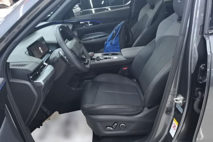 Used CHANGAN OSHAN Z6 New Energy 2023 ZhiDian iDD 150KM Flagship PLUS Smart Parking Edition Left Front Seat