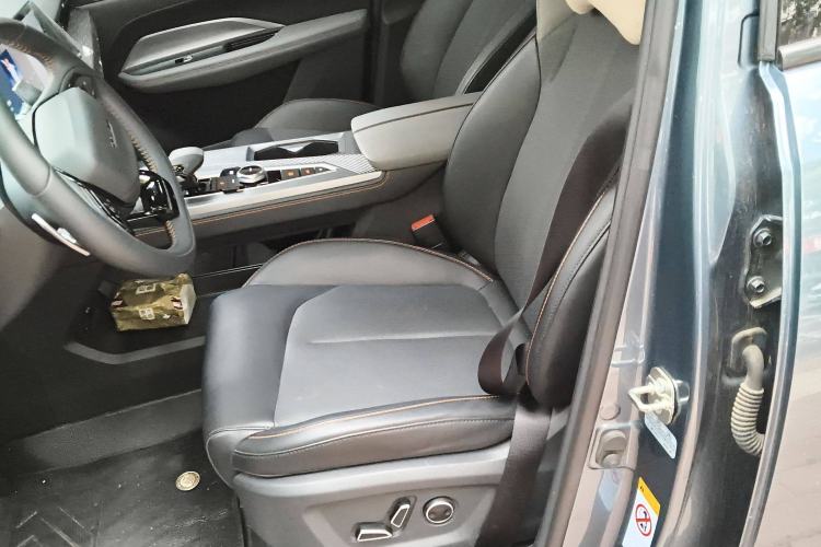 Used CHANGAN OSHAN Z6 New Energy 2023 ZhiDian iDD 150KM Flagship PLUS Left Front Seat