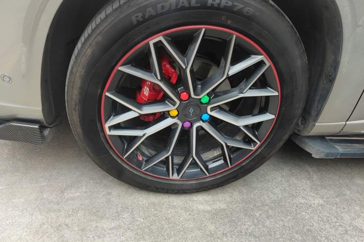 Used CHANGAN OSHAN Z6 New Energy 2023 ZhiDian iDD 150KM Flagship PLUS Left Front Wheel Hub