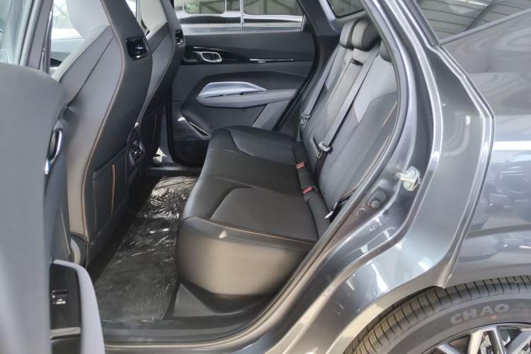 Used CHANGAN OSHAN Z6 New Energy 2023 ZhiDian iDD 150KM Flagship PLUS Smart Parking Edition Left Rear Seat