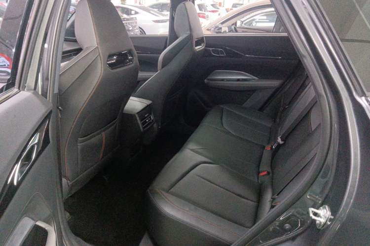 Used CHANGAN OSHAN Z6 New Energy 2023 ZhiDian iDD 150KM Flagship PLUS Left Rear Seat
