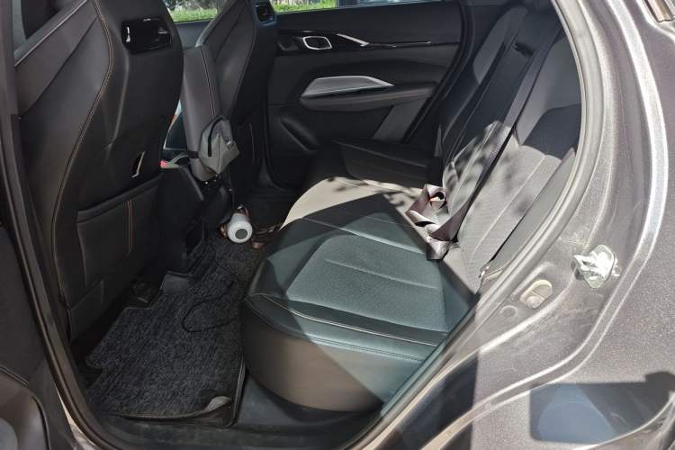 Used CHANGAN OSHAN Z6 New Energy 2023 ZhiDian iDD 150KM Flagship PLUS Left Rear Seat