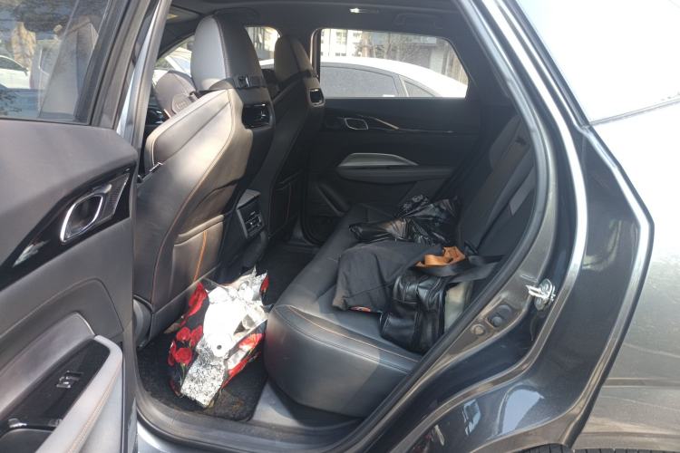 Used CHANGAN OSHAN Z6 New Energy 2023 ZhiDian iDD 150KM Flagship PLUS Smart Parking Edition Left Rear Seat