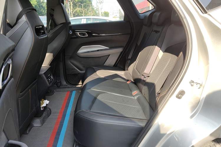 Used CHANGAN OSHAN Z6 New Energy 2023 ZhiDian iDD 150KM Flagship PLUS Left Rear Seat