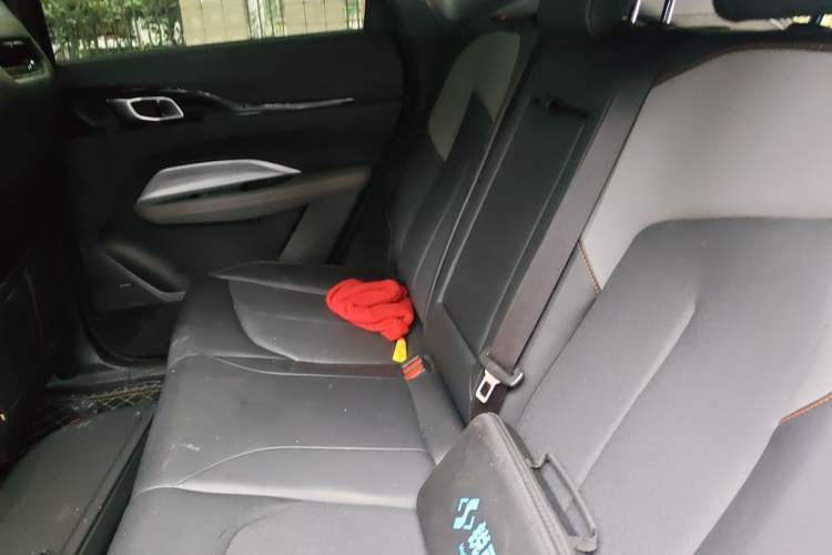 Used CHANGAN OSHAN Z6 New Energy 2023 ZhiDian iDD 150KM Flagship PLUS Smart Parking Edition Left Rear Seat