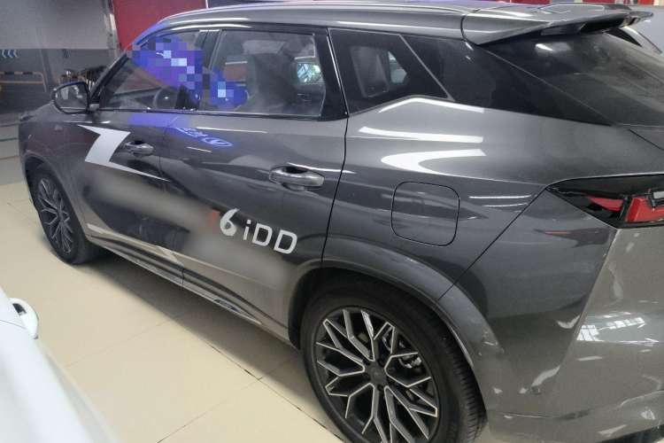 Used CHANGAN OSHAN Z6 New Energy 2023 ZhiDian iDD 150KM Flagship PLUS Smart Parking Edition Left Side