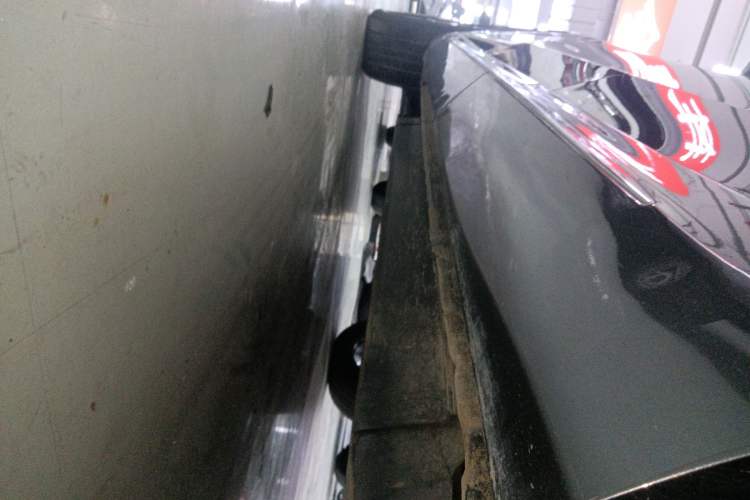 Used CHANGAN OSHAN Z6 New Energy 2023 ZhiDian iDD 150KM Flagship PLUS Left Side Sill