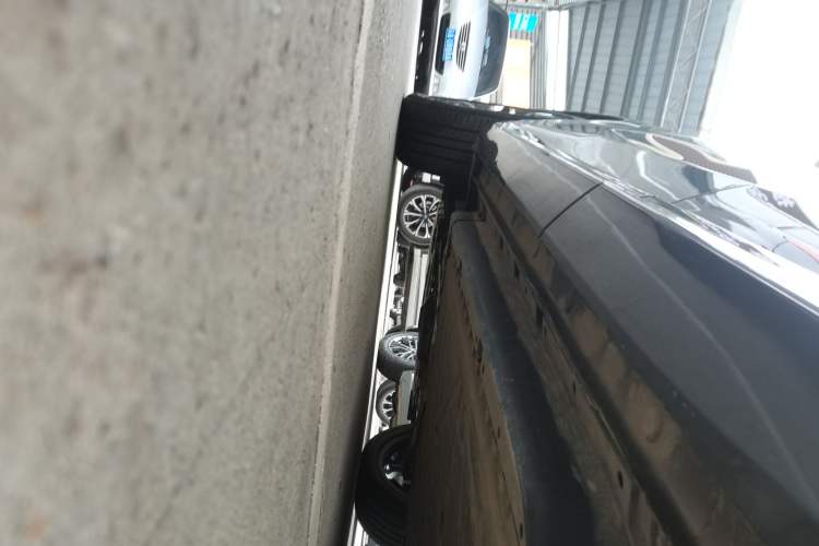Used CHANGAN OSHAN Z6 New Energy 2023 ZhiDian iDD 150KM Flagship PLUS Left Side Sill