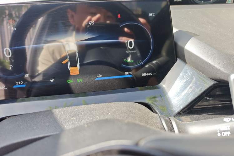 Used CHANGAN OSHAN Z6 New Energy 2023 ZhiDian iDD 150KM Flagship PLUS Odometer Close Up