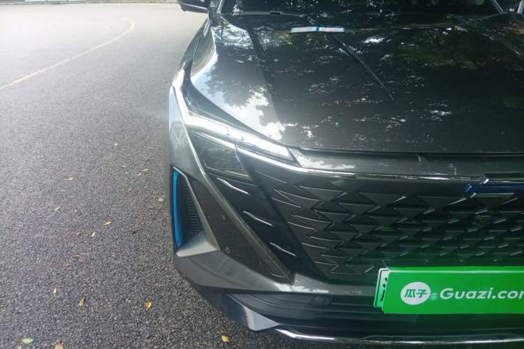 Used CHANGAN OSHAN Z6 New Energy 2023 ZhiDian iDD 150KM Flagship PLUS Right Front Headlight