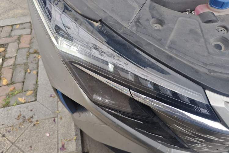 Used CHANGAN OSHAN Z6 New Energy 2023 ZhiDian iDD 150KM Flagship PLUS Right Front Headlight