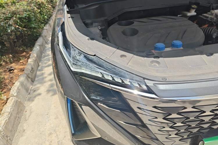 Used CHANGAN OSHAN Z6 New Energy 2023 ZhiDian iDD 150KM Flagship PLUS Right Front Headlight