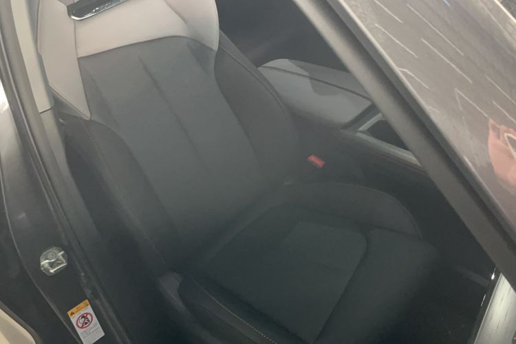 Used CHANGAN OSHAN Z6 New Energy 2023 ZhiDian iDD 150KM Flagship PLUS Smart Parking Edition Right Front Seat