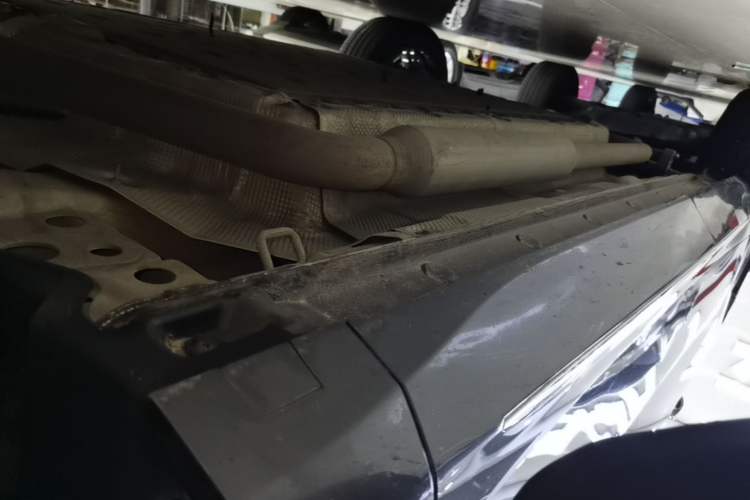 Used CHANGAN OSHAN Z6 New Energy 2023 ZhiDian iDD 150KM Flagship PLUS Smart Parking Edition Right Side Sill