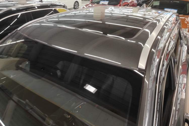 Used CHANGAN OSHAN Z6 New Energy 2023 ZhiDian iDD 150KM Flagship PLUS Smart Parking Edition Roof