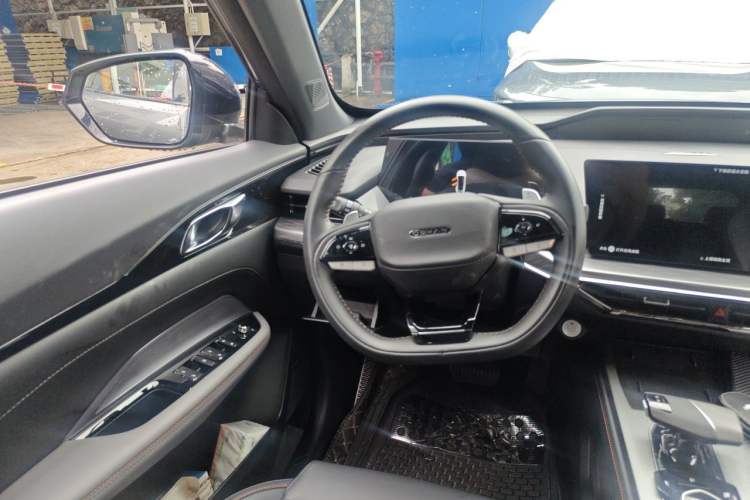 Used CHANGAN OSHAN Z6 New Energy 2023 ZhiDian iDD 150KM Flagship PLUS Smart Parking Edition Steering Wheel