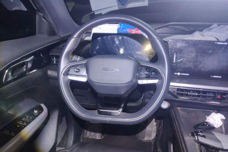 Used CHANGAN OSHAN Z6 New Energy 2023 ZhiDian iDD 150KM Flagship Model Steering Wheel