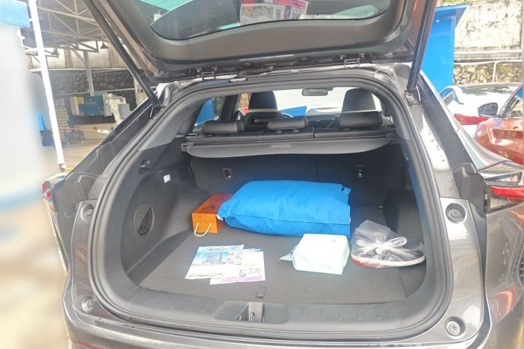 Used CHANGAN OSHAN Z6 New Energy 2023 ZhiDian iDD 150KM Flagship PLUS Smart Parking Edition Trunk
