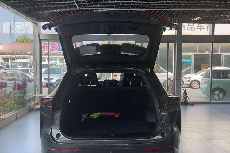 Used CHANGAN OSHAN Z6 New Energy 2023 ZhiDian iDD 150KM Flagship PLUS Trunk