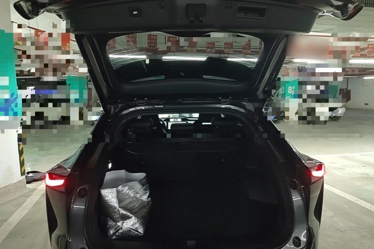 Used CHANGAN OSHAN Z6 New Energy 2023 ZhiDian iDD 150KM Flagship PLUS Smart Parking Edition Trunk