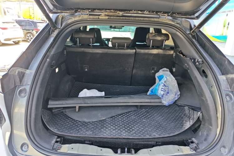 Used CHANGAN OSHAN Z6 New Energy 2023 ZhiDian iDD 150KM Flagship PLUS Smart Parking Edition Trunk
