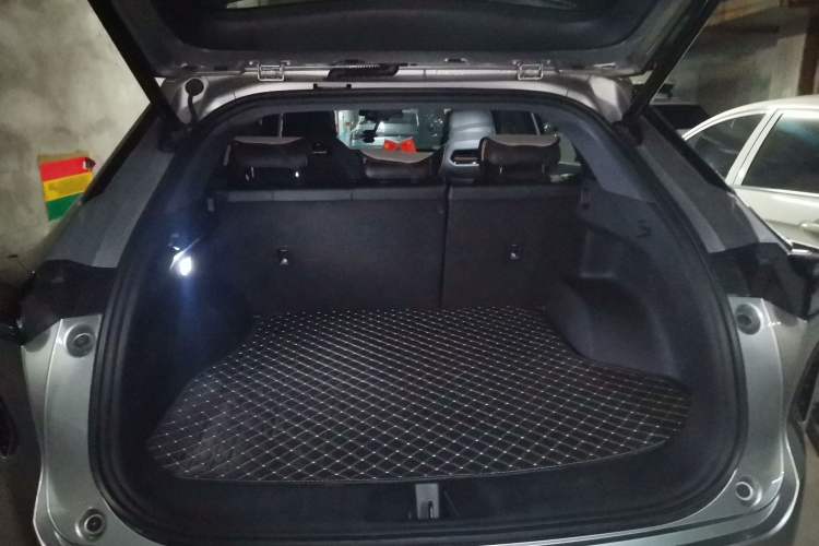 Used CHANGAN OSHAN Z6 New Energy 2023 ZhiDian iDD 150KM Flagship PLUS Trunk