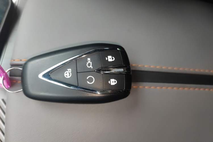 Used CHANGAN OSHAN Z6 New Energy 2023 ZhiDian iDD 150KM Flagship PLUS Vehicle Key