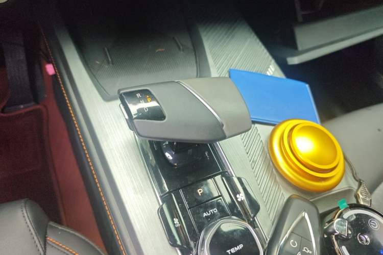 Used CHANGAN OSHAN Z6 New Energy 2023 ZhiDian iDD 150KM Flagship PLUS Gear Lever