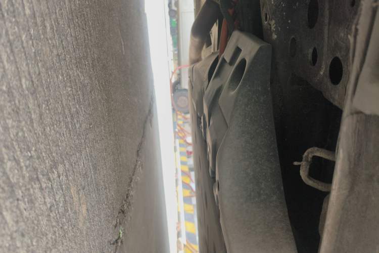 Used CHANGAN OSHAN Z6 New Energy 2023 ZhiDian iDD 150KM Flagship PLUS Chassis Front Left