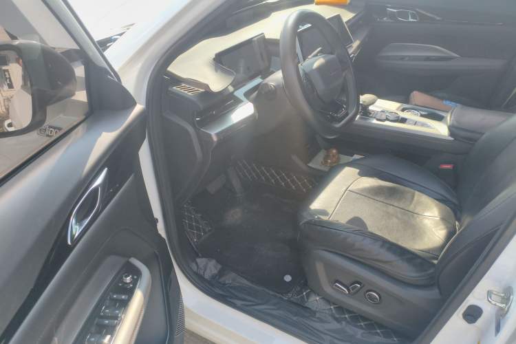 Used CHANGAN OSHAN Z6 New Energy 2023 ZhiDian iDD 150KM Flagship PLUS Driver Seat