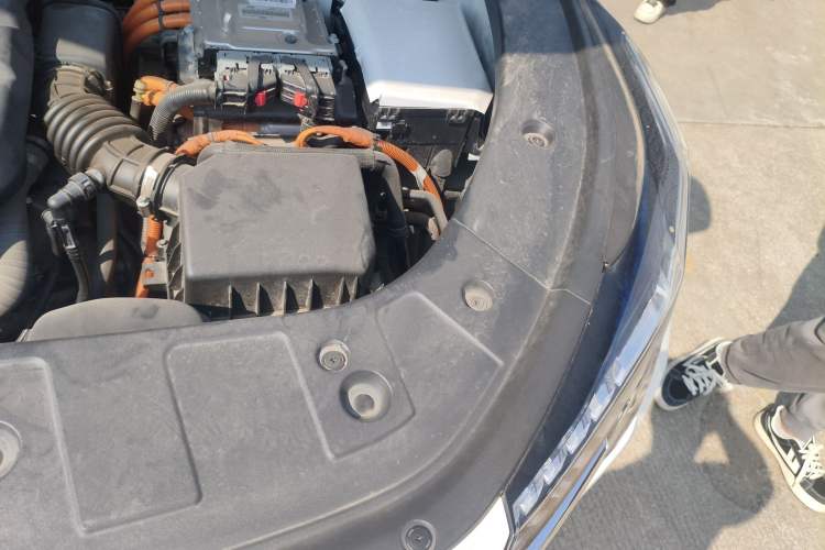 Used CHANGAN OSHAN Z6 New Energy 2023 ZhiDian iDD 150KM Flagship PLUS Engine Bay Left
