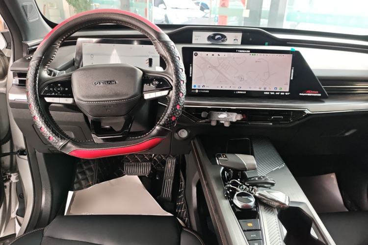 Used CHANGAN OSHAN Z6 New Energy 2023 ZhiDian iDD 150KM Flagship PLUS Smart Parking Edition Center Console