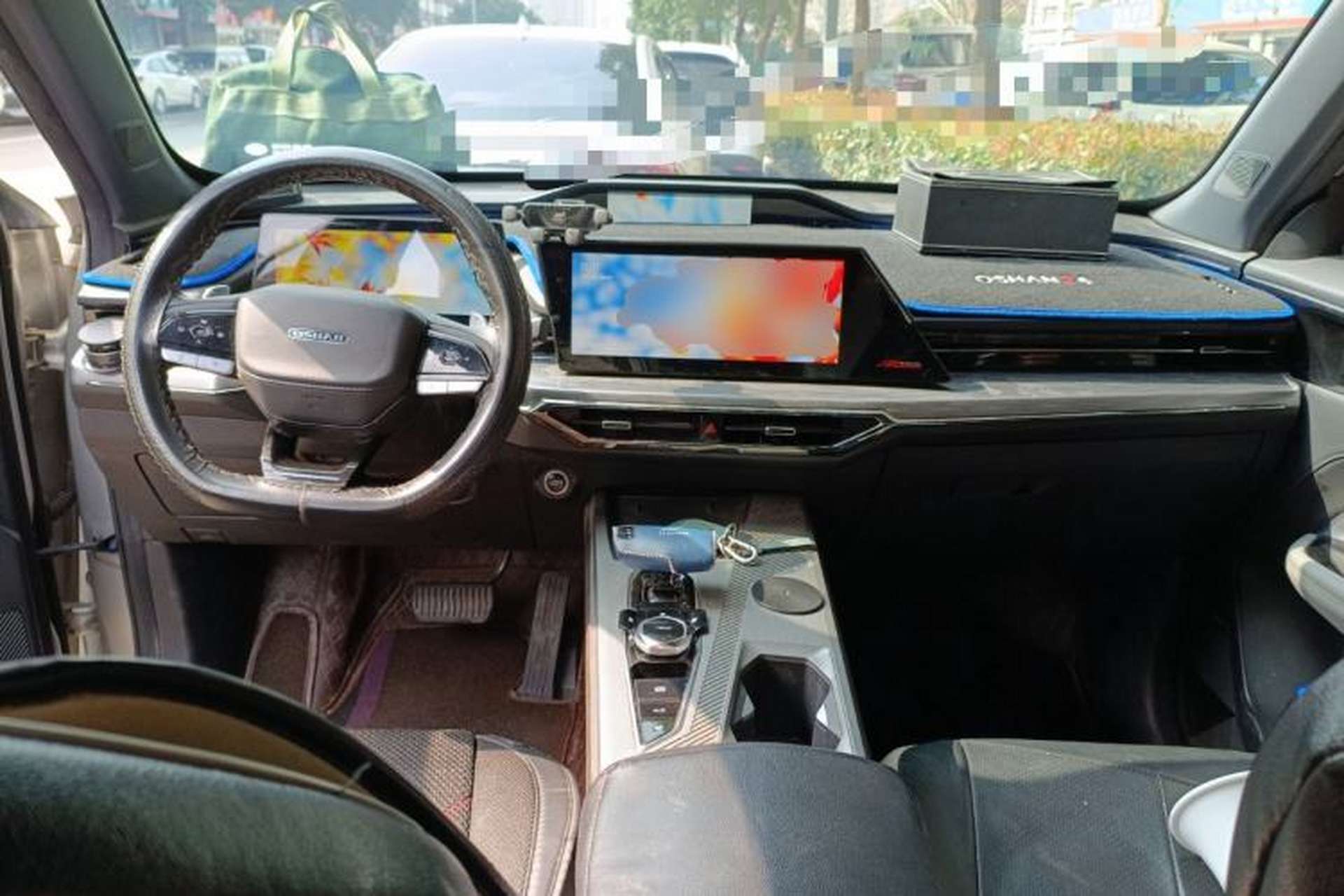 Used CHANGAN OSHAN Z6 New Energy 2023 ZhiDian iDD 150KM Flagship PLUS Smart Parking Edition Center Console