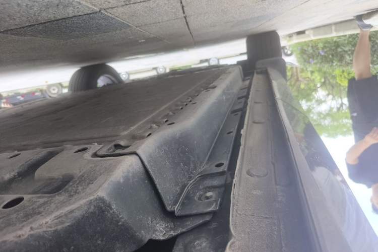 Used CHANGAN OSHAN Z6 New Energy 2023 ZhiDian iDD 150KM Flagship PLUS Chassis Rear Left
