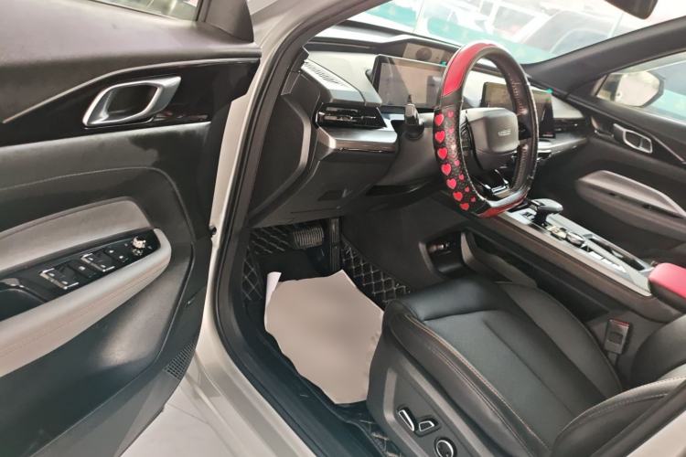 Used CHANGAN OSHAN Z6 New Energy 2023 ZhiDian iDD 150KM Flagship PLUS Smart Parking Edition Driver Seat
