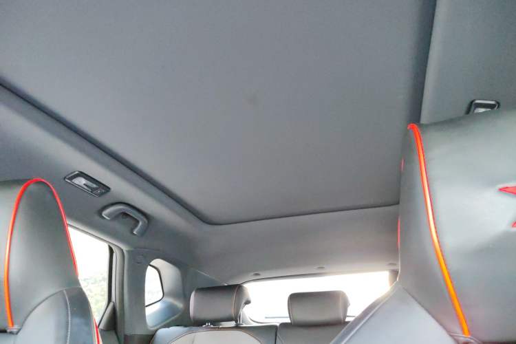 Used CHANGAN OSHAN Z6 New Energy 2023 ZhiDian iDD 150KM Flagship PLUS Smart Parking Edition Headliner
