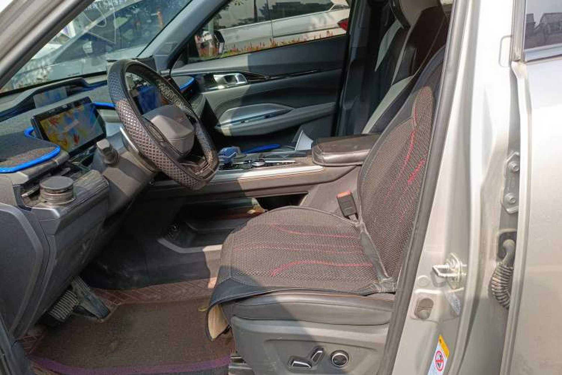 Used CHANGAN OSHAN Z6 New Energy 2023 ZhiDian iDD 150KM Flagship PLUS Smart Parking Edition Left Front Seat