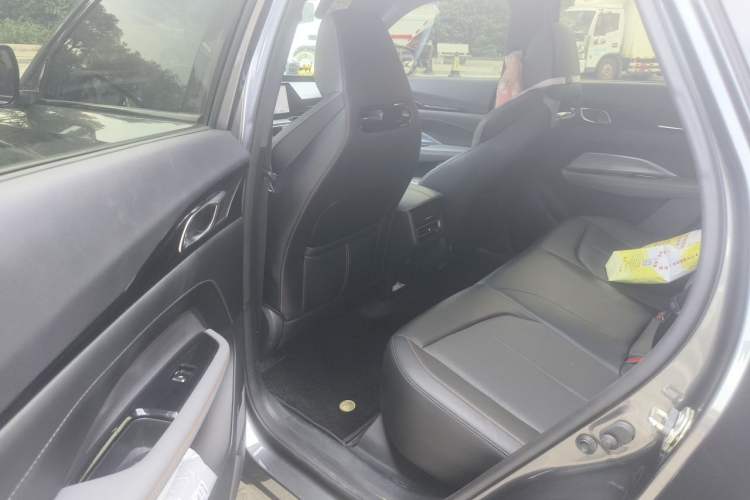 Used CHANGAN OSHAN Z6 New Energy 2023 ZhiDian iDD 150KM Flagship PLUS Left Rear Seat