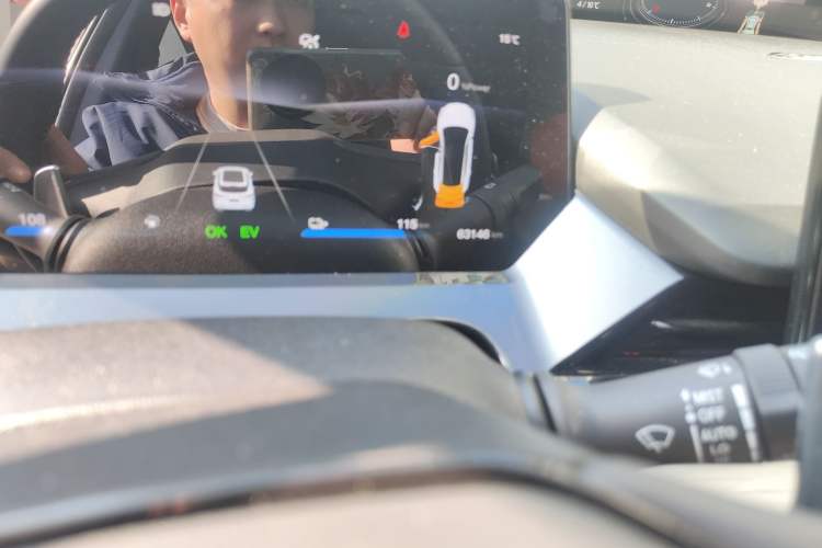 Used CHANGAN OSHAN Z6 New Energy 2023 ZhiDian iDD 150KM Flagship PLUS Odometer Close Up