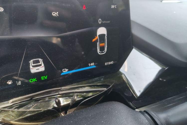 Used CHANGAN OSHAN Z6 New Energy 2023 ZhiDian iDD 150KM Flagship PLUS Smart Parking Edition Odometer Close Up