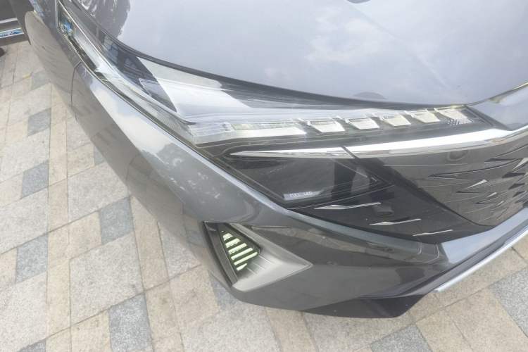 Used CHANGAN OSHAN Z6 New Energy 2023 ZhiDian iDD 150KM Flagship PLUS Right Front Headlight