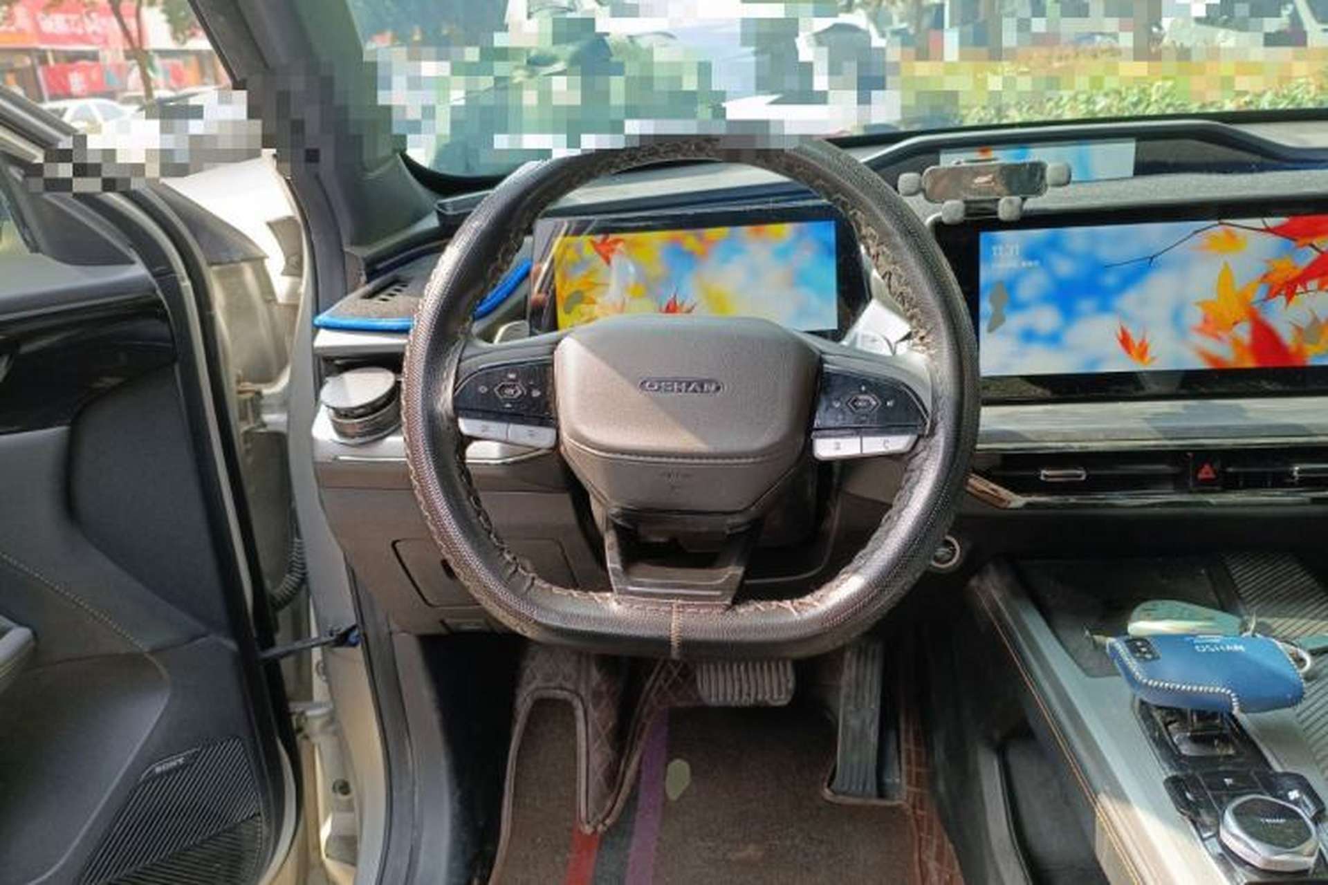 Used CHANGAN OSHAN Z6 New Energy 2023 ZhiDian iDD 150KM Flagship PLUS Smart Parking Edition Steering Wheel