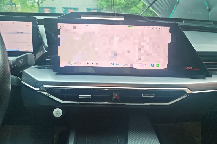 Used CHANGAN OSHAN Z6 New Energy 2023 ZhiDian iDD 150KM Flagship PLUS Audio And AC Panel