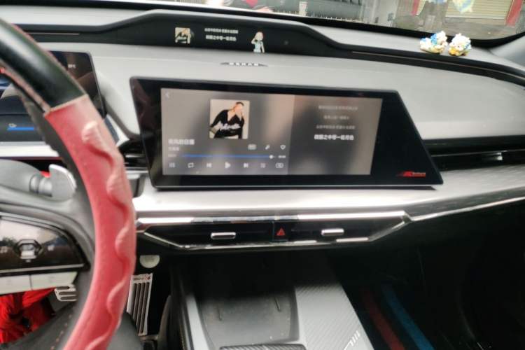 Used CHANGAN OSHAN Z6 New Energy 2023 ZhiDian iDD 150KM Flagship PLUS Audio And AC Panel