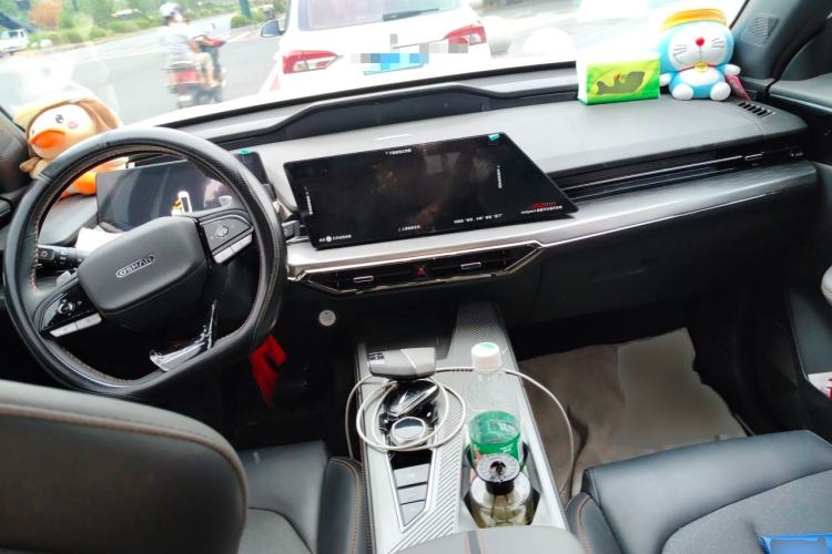 Used CHANGAN OSHAN Z6 New Energy 2023 ZhiDian iDD 150KM Flagship PLUS Smart Parking Edition Center Console