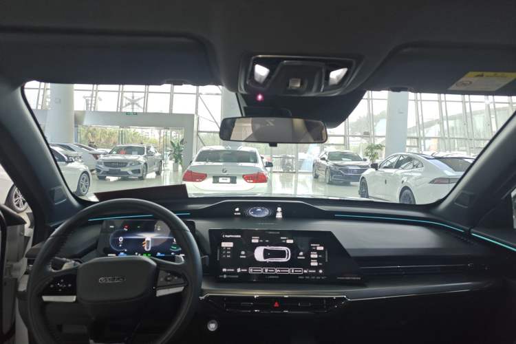 Used CHANGAN OSHAN Z6 New Energy 2023 ZhiDian iDD 150KM Flagship PLUS Center Console