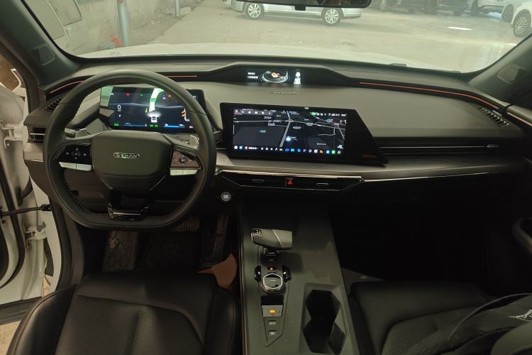 Used CHANGAN OSHAN Z6 New Energy 2023 ZhiDian iDD 150KM Flagship PLUS Center Console