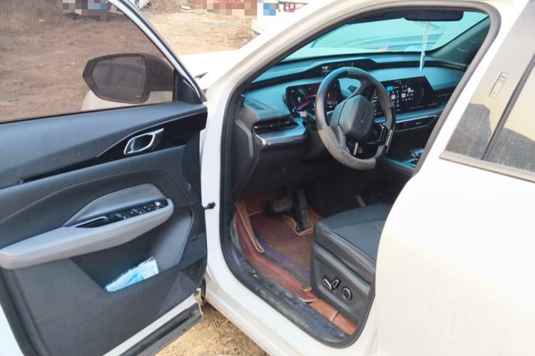 Used CHANGAN OSHAN Z6 New Energy 2023 ZhiDian iDD 150KM Flagship PLUS Smart Parking Edition Driver Seat